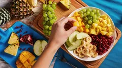 Dietisten nämnde nio frukter som innehåller mycket mer fibrer än ett äpple